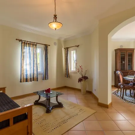 Vivenda Alegria 阿尔布费拉