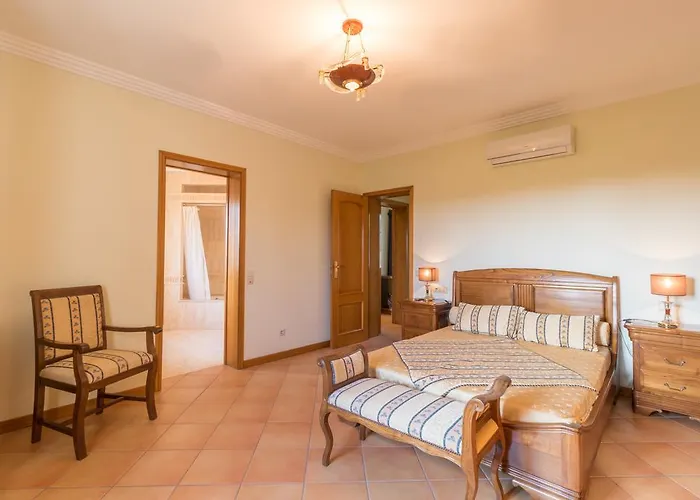 Vivenda Alegria Villa *